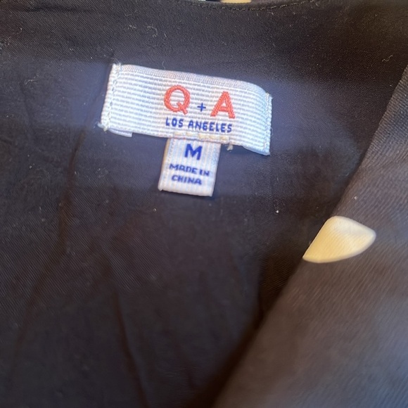 Q+A Los Angeles - black and white polka dot romper Women’s size M - Picture 6 of 7